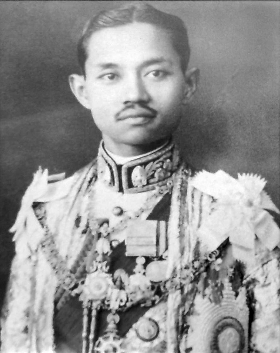 King7 Prajadhipok portrait photograph