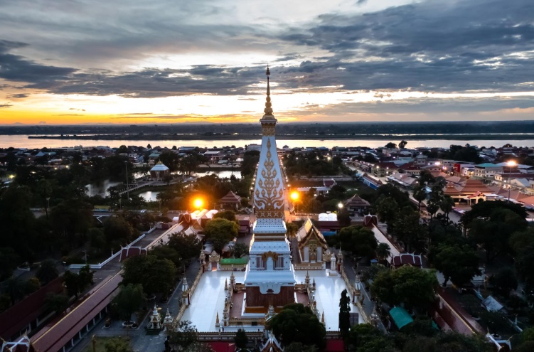 ที่พักนครพนม รวมที่พักทุกสไตล์ ริมโขงก็ฟิน ในเมืองก็สะดวก! ที่พักนครพนม รวมที่พักทุกสไตล์ ริมโขงก็ฟิน ในเมืองก็สะดวก!