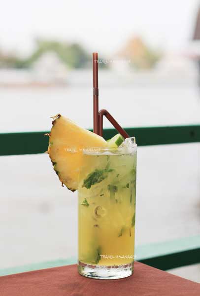 “The Deck By The River” ฟินเวอร์ชมวิววัดอรุณฯ ริมเจ้าพระยา โอชาอาหารเลิศรส