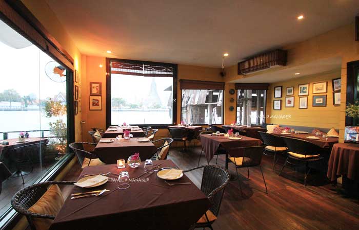 “The Deck By The River” ฟินเวอร์ชมวิววัดอรุณฯ ริมเจ้าพระยา โอชาอาหารเลิศรส