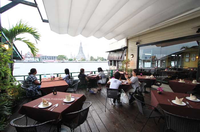 “The Deck By The River” ฟินเวอร์ชมวิววัดอรุณฯ ริมเจ้าพระยา โอชาอาหารเลิศรส